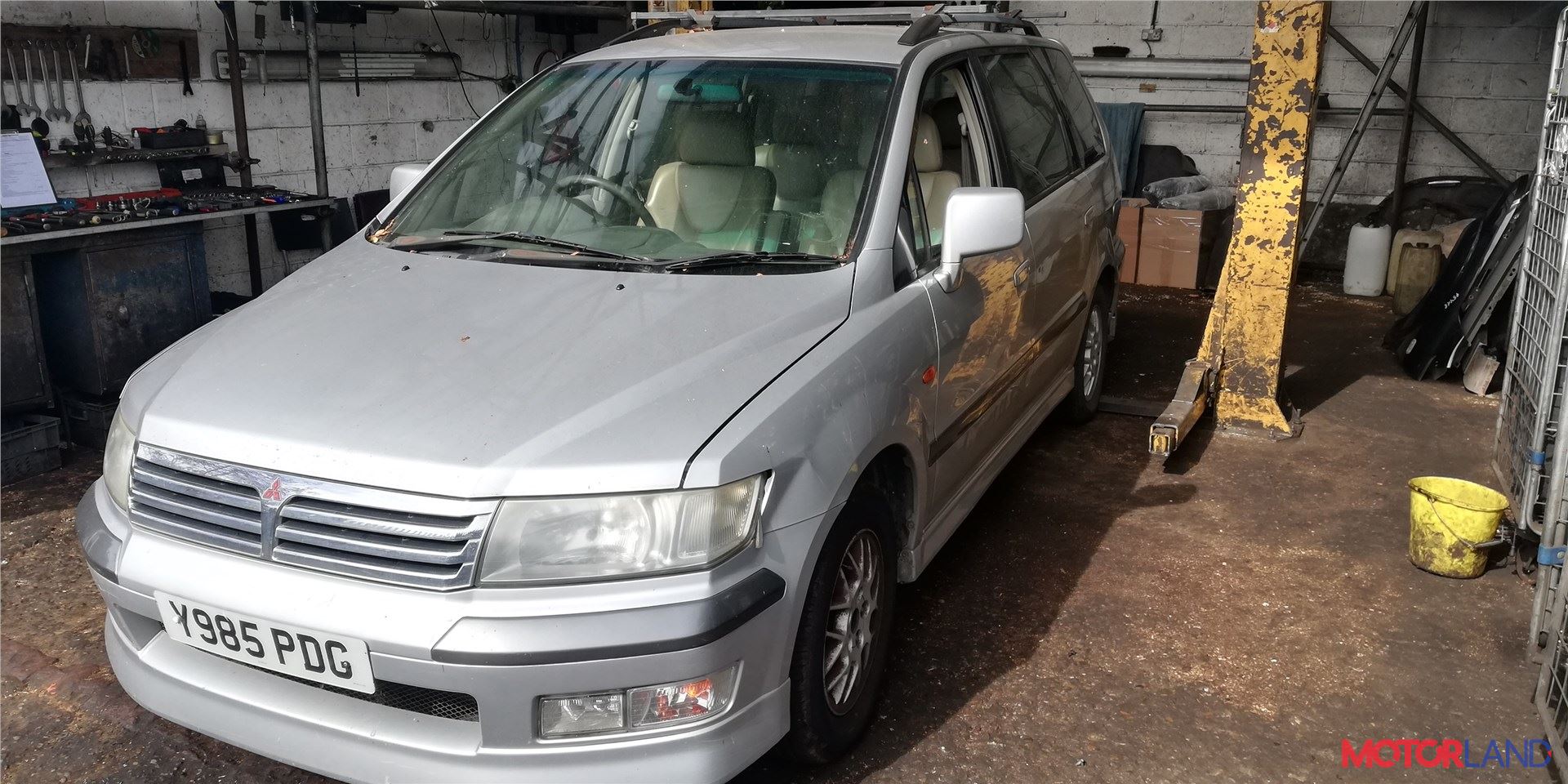 Спейс вагон 1999г мотор. Mitsubishi space wagon 1991. Mitsubishi space runner 1999. Mitsubishi space star 2004. Запчасти на митсубиси спейс стар 2004 года.