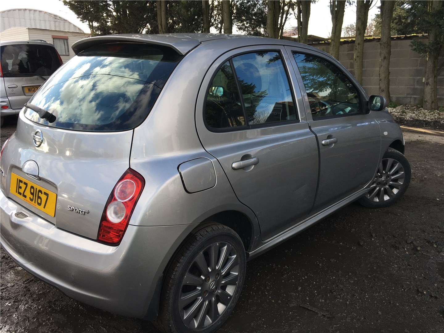 Nissan Micra k12e