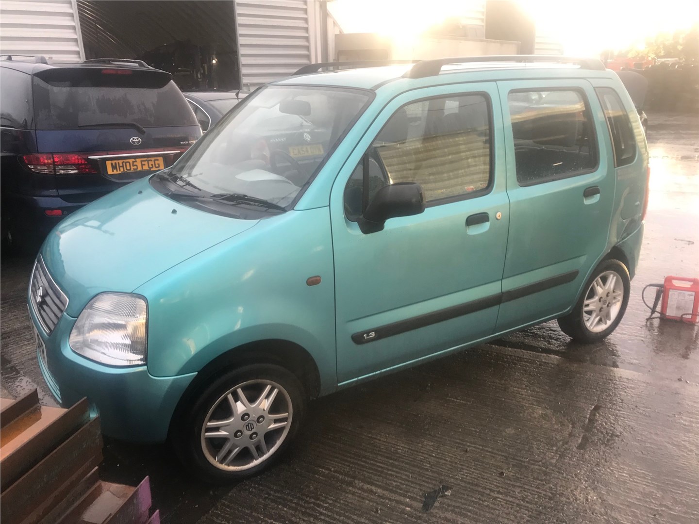 Suzuki wagon r plus 2002. Сузуки вагон р накладки на бампер. Сузуки вагон р 2000. Сузуки вагон 2000г. Suzuki wagon r габариты.
