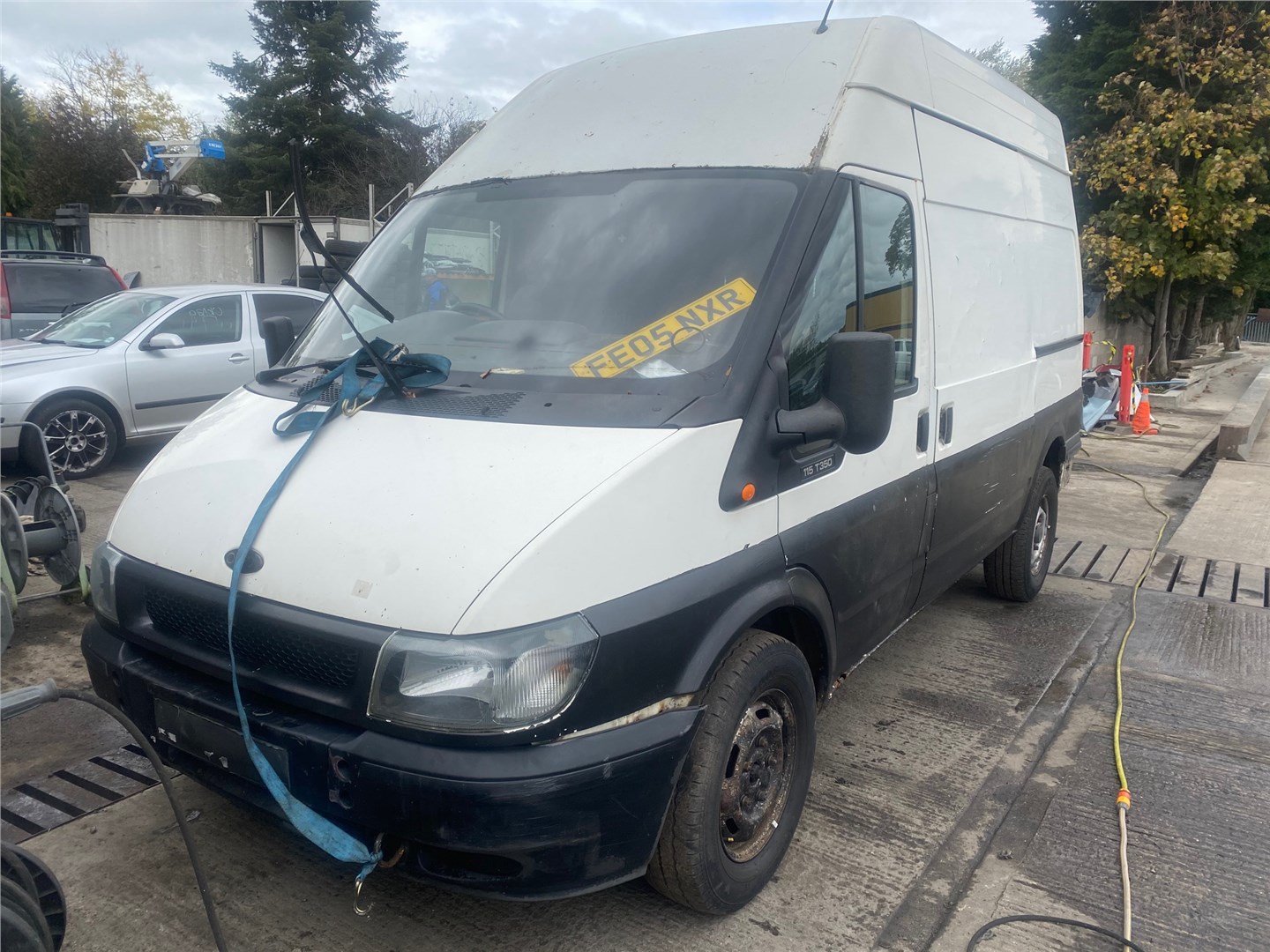 Стекло двери передней правой б/у для Ford Transit 2000-2006. Авторазбор -  запчасти для иномарок, автозапчасти