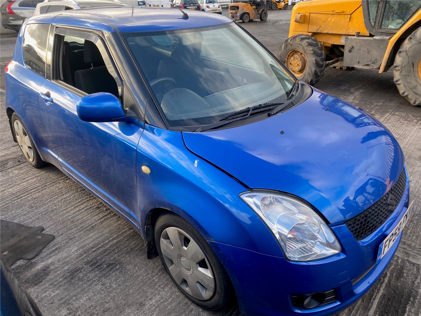 Фара противотуманная б/у для Suzuki Swift 3 (ZC/ZD) 2004-2010. Авторазбор -  запчасти для иномарок, автозапчасти