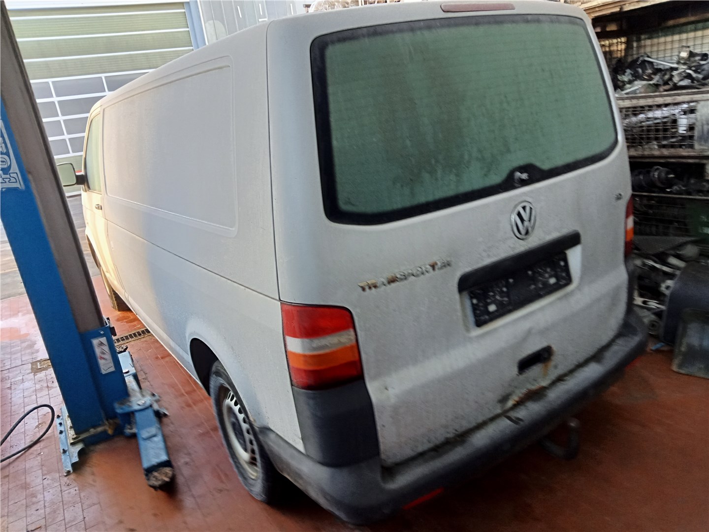 Бачок гидроусилителя б/у для Volkswagen Transporter/Multivan/Caravelle T5  2003-2016. Авторазбор - запчасти для иномарок, автозапчасти