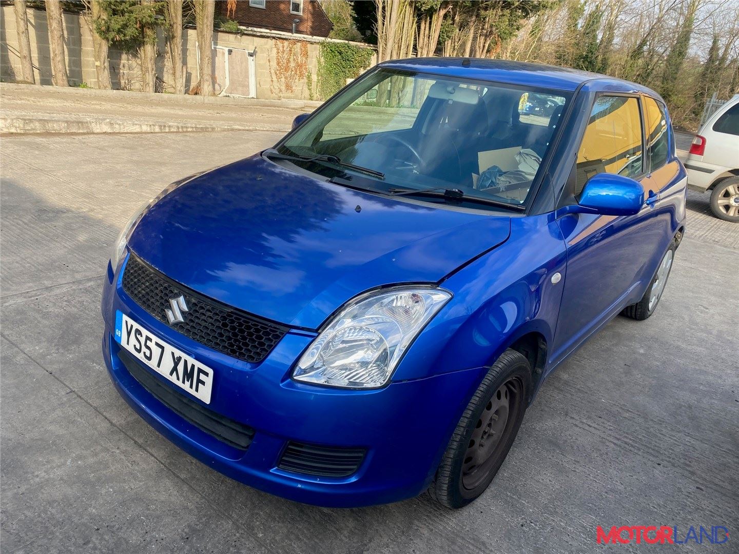 Suzuki swift 2003. Сузуки 2003 Свифт синий.