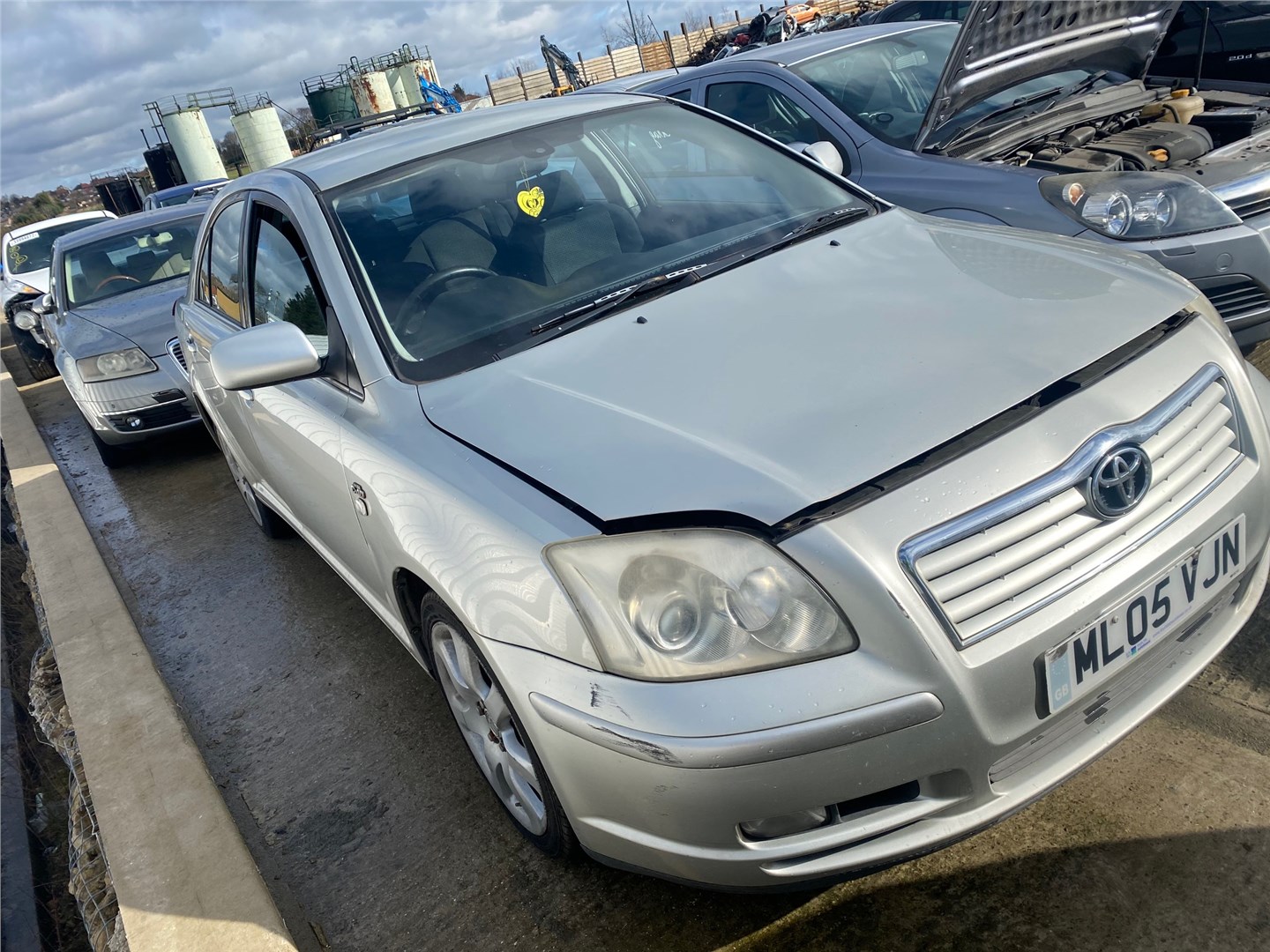 Интеркулер б/у для Toyota Avensis 2 (T250) 2003-2008. Авторазбор - запчасти  для иномарок, автозапчасти