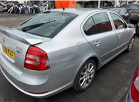 2006; 2л; Бензин; TFSI; Хэтчбэк 5 дв.; серебристый; Англия; разб. номер T52235 #2