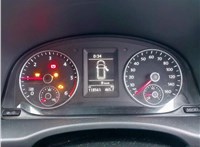 2015; 1.6л; Дизель; TDI; Фургон; серебристый; Англия; разб. номер T59441 #14