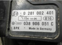 0281002401, 038906051C Радиатор интеркулера Audi A4 (B7) 2005-2007 6720760 #2