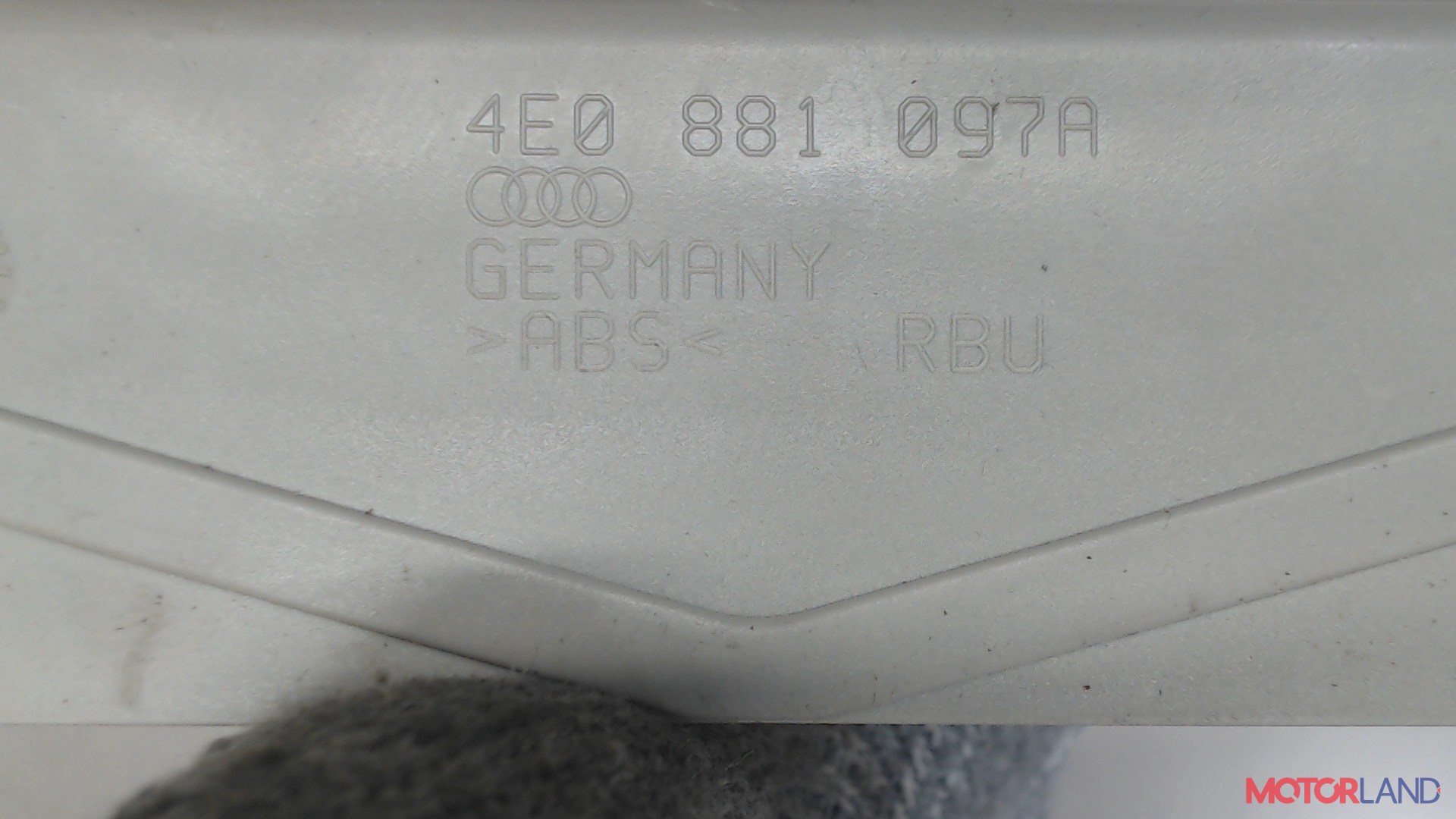 Пластик сиденья (накладка) Audi A8 (D3) 2002-2005 4.2 л. 2004 BFM б/у #3