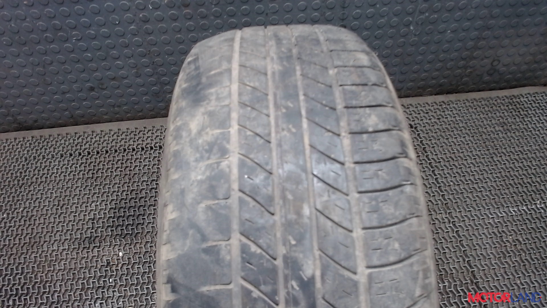 Goodyear Wrangler 255/55 r19.