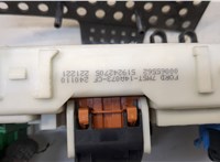  Блок предохранителей Ford Focus 2 2008-2011 20333268 #3