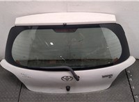  Обшивка крышки (двери) багажника Toyota Yaris 1999-2006 11364808 #2