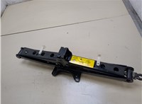  Домкрат Toyota Sienna 3 2014-2017 20347371 #1