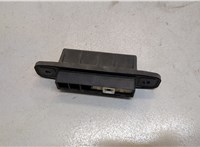  Кнопка крышки багажника Toyota Sienna 3 2014-2017 20355529 #2