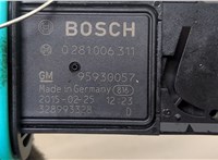  Измеритель потока воздуха (расходомер) Opel Mokka 2012-2019 20358447 #2
