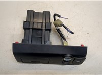  Подстаканник Toyota Sienna 3 2014-2017 20379415 #1