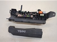  Блок предохранителей Toyota Corolla Verso 2004-2009 20408208 #1
