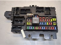  Блок предохранителей Ford Escape 2007-2012 20413266 #1