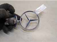  Эмблема Mercedes C W203 2000-2007 20431306 #3