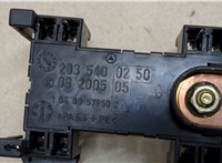  Блок предохранителей Mercedes C W203 2000-2007 20432461 #3