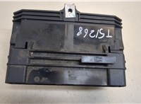 7L0927131D Кронштейн блока управления Volkswagen Touareg 2002-2007 20464812 #1