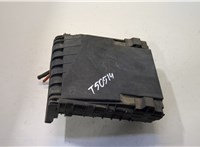  Блок предохранителей Skoda Yeti 2009-2018 20467844 #1