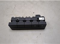 5E2927132M Кнопка открывания замков дверей Skoda Octavia (A7) 2013-2023 20490461 #1