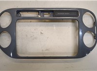 5N0858071, 5N0858071E Рамка под магнитолу Volkswagen Tiguan 2011-2016 20498736 #1