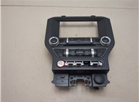  Разъем AUX/USB Ford Mustang 2017-2023 11444847 #1