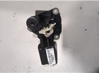 8200078950 Кнопка открывания багажника с крышки Renault Clio 1998-2008 20508754 #1