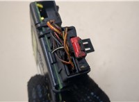  Блок управления подрулевыми переключателями Volkswagen Touran 2003-2006 20558059 #4