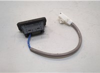 63270XA01A Кнопка открывания багажника с крышки Subaru Tribeca (B9) 2004-2014 20563440 #2