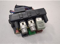 8267050020 Блок реле Lexus LS400 UCF10 1989-1994 20582604 #1