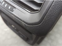 5NN863241E, 5NN864207B Консоль салона (кулисная часть) Volkswagen Tiguan 2016-2020 20585125 #3