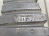 06E129629S Патрубок корпуса воздушного фильтра Audi Q5 2008-2017 20590617 #3