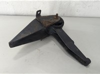 504239612 Кронштейн торсиона кабины Iveco EuroCargo 3 2015-2025 20594030 #1