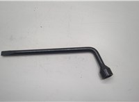  Ключ балонный Pontiac Vibe 2 2008-2010 20602599 #1