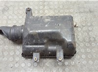  Корпус воздушного фильтра Toyota Sequoia 2000-2008 20618363 #1