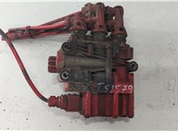 1889795 Кран уровня пола Scania 5-series R (2004 - 2016) 20618392 #2