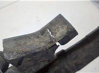  Накладка замка капота Mitsubishi Montero Sport / Pajero Sport 1996-2008 20618989 #2