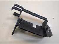 7L0927131D Кронштейн блока управления Volkswagen Touareg 2007-2010 20623017 #2