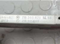 A2038200156 Фонарь дополнительный (стоп-сигнал) Mercedes C W203 2000-2008 20627954 #3