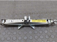  Домкрат Toyota Urban Cruiser 20628108 #1