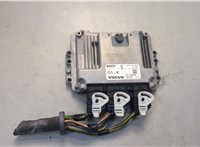  Блок управления двигателем Volvo V50 2004-2012 20642300 #1