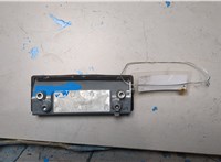 1J0827566L Кнопка открывания багажника с крышки Volkswagen Touareg 2007-2010 20642436 #2