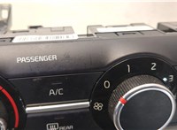  Переключатель отопителя (печки) KIA Soul 2019-2025 20656233 #2