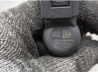  Форсунка топливная Nissan Qashqai 2006-2013 20660519 #3