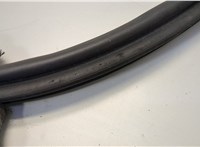 Уплотнитель Pontiac Vibe 1 2002-2008 20663050 #2