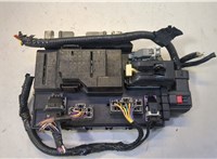  Блок предохранителей Ford Escape 2007-2012 20664711 #1