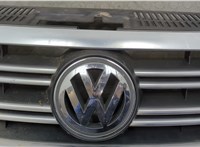  Решетка радиатора Volkswagen Tiguan 2007-2011 20664725 #2