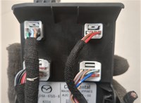 D10A675Z0B Блок комфорта Mazda CX-3 2014-2025 20665264 #4